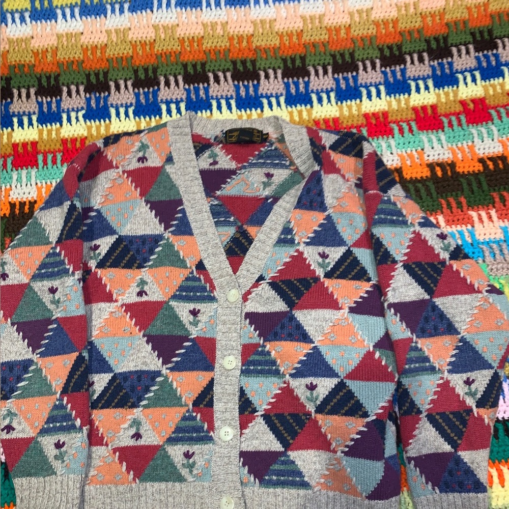 M Cárdigan 95% Wool, 5% Nylon